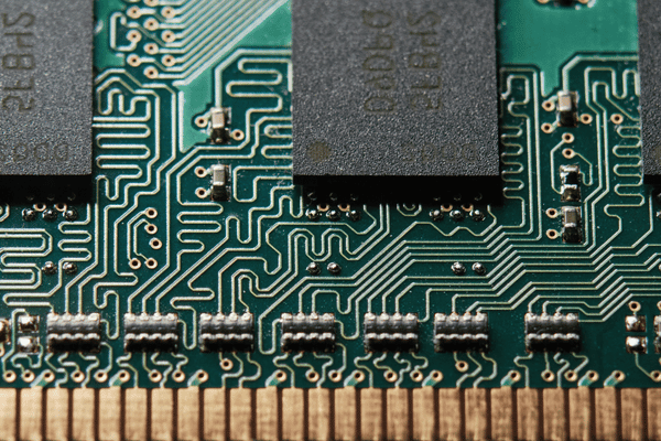 Controlled-impedance HDI PCB signal-integrity verification detail